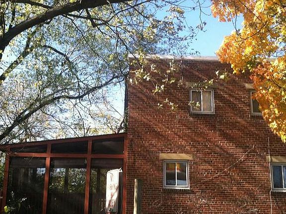 3rd image of 317 Evans Ln