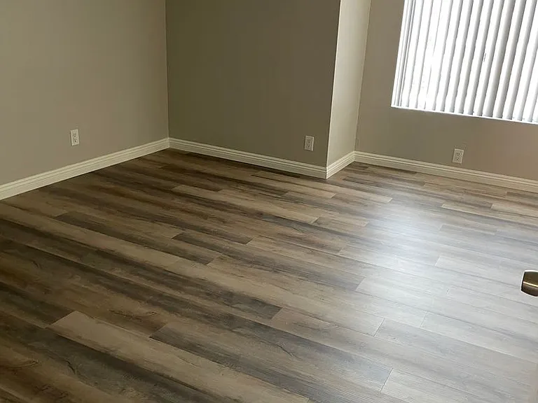 Mountain View Apartments — Photo 15
