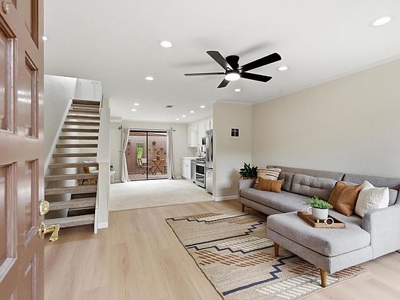 2nd image of 2740 Ariane Dr Unit 160