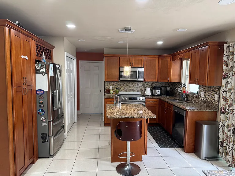 8835 Key West Cir — Photo 2