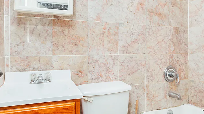 Rented by Nooklyn NYC LLC | media 12