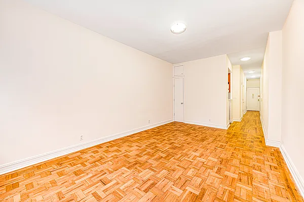 Rented by REAL New York | media 14