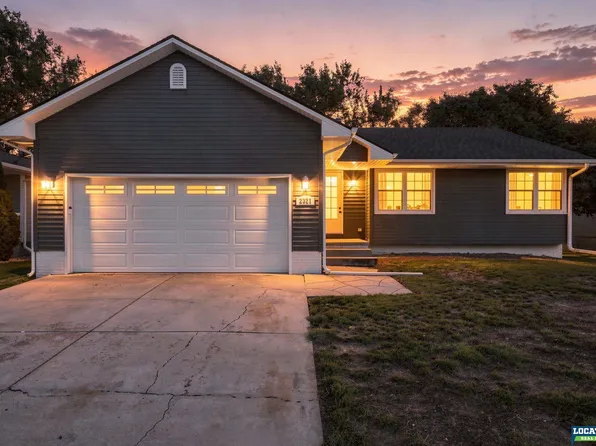 2321 W Millstone Rd, Lincoln, NE 68522
