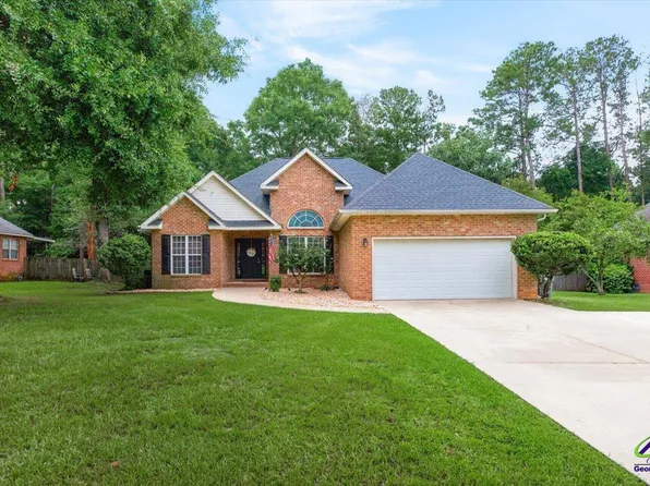 110 Quinelle Dr, Perry, GA 31069