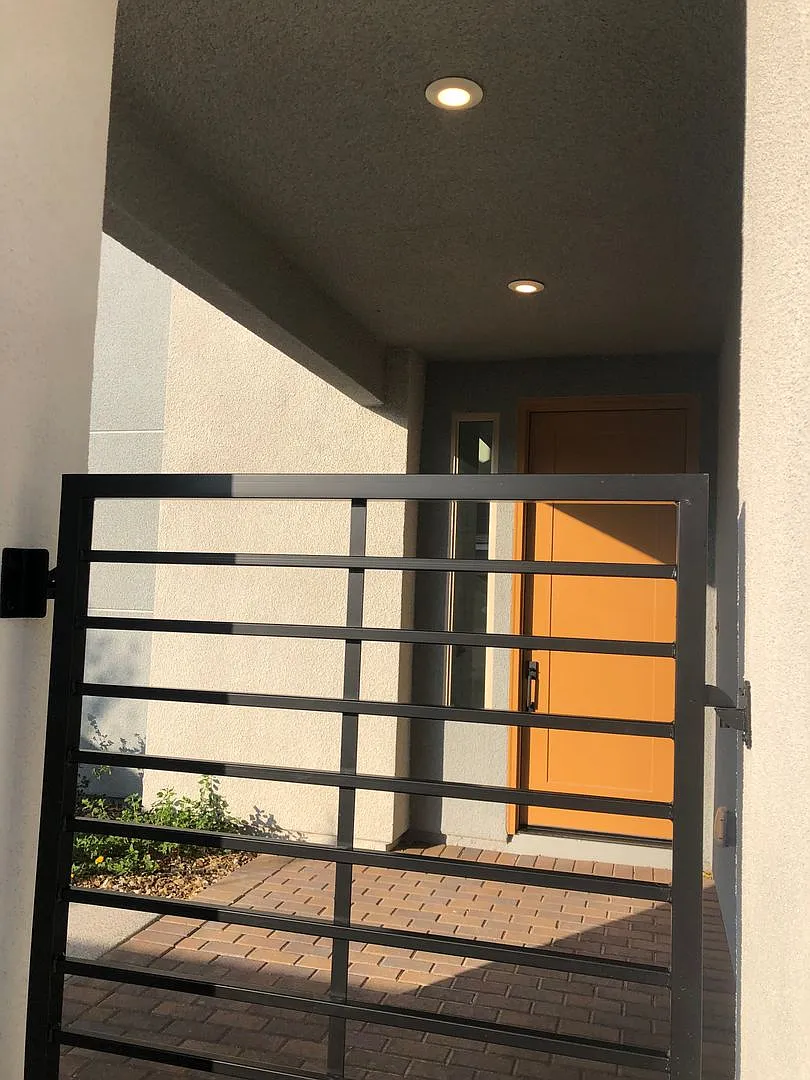 !!Coming Soon!! 3 Bedroom Stunning Home In Inspirada Over 2000 Sqft!! — Photo 2