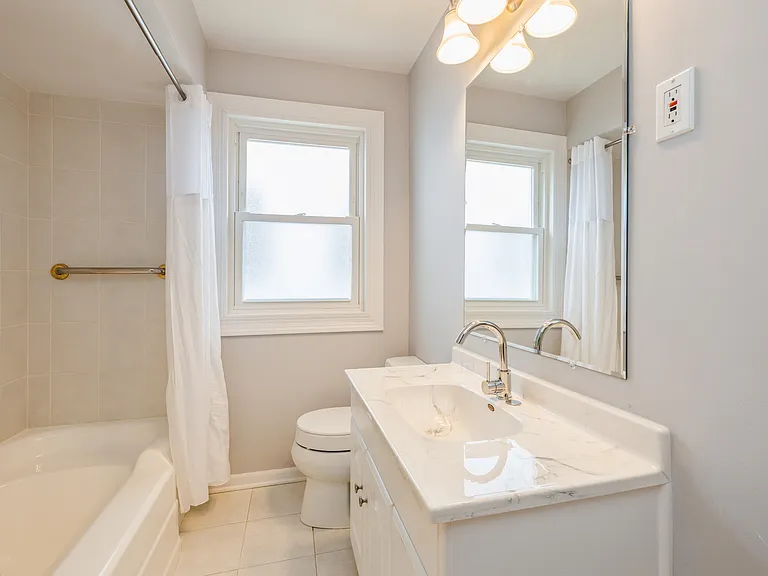 4701 Lawn Ave — Photo 11