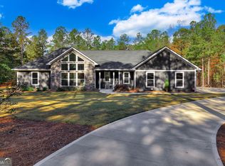 1066 Pine Point Ln, Lincolnton, GA 30668