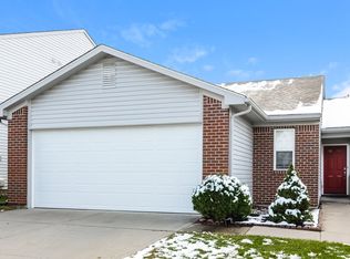 537 Meadows Edge Ln, Indianapolis, IN