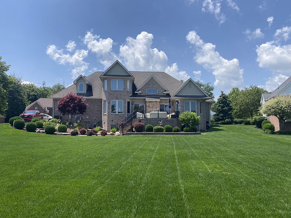 2nd image of 8360 Heartwood Dr