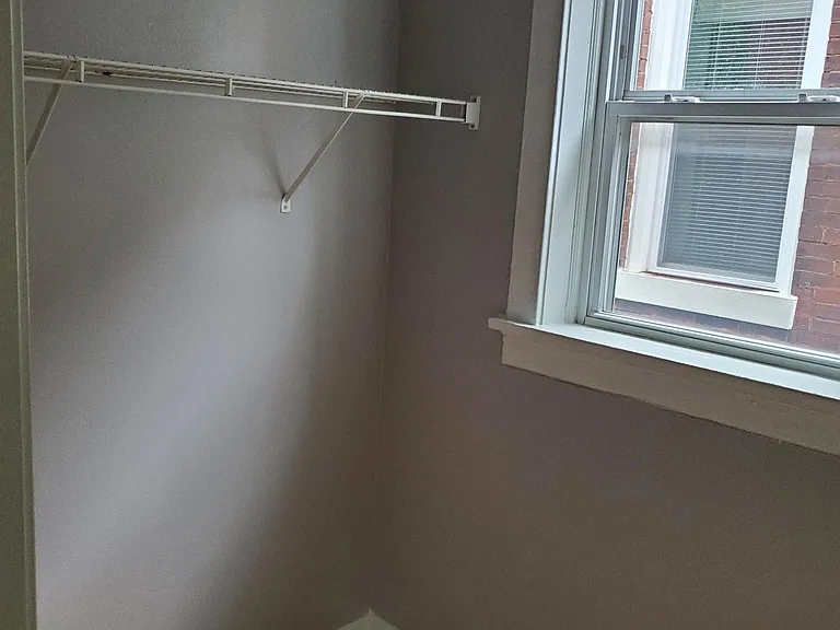 4433 Pershing Ave #304 — Photo 8