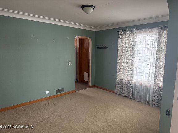 5th image of 1867 E 2nd St