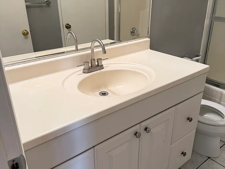 1224 S Cypress Ave #D — Photo 12