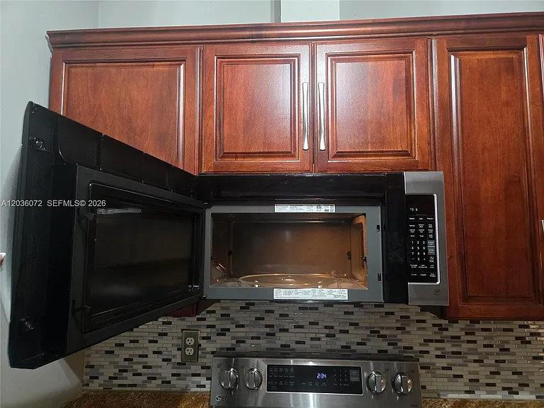590 NE 199th Ter #2Y — Photo 21