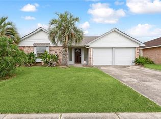1828 Hampton Dr, Harvey, LA 70058