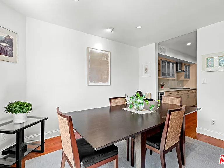 851 N Kings Rd #102 — Photo 7