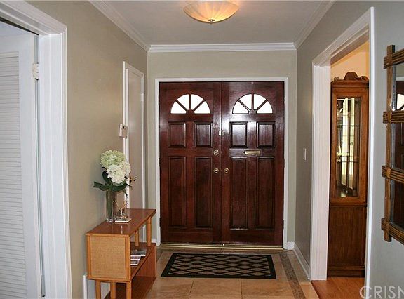 2nd image of 8201 Woodlake Ave