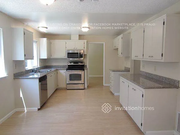 1315 W H St Dixon, CA 95620 — Photo 3