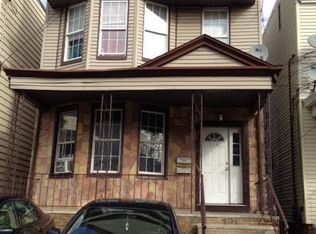 118 Bostwick Ave #2, Jersey City, NJ 07305