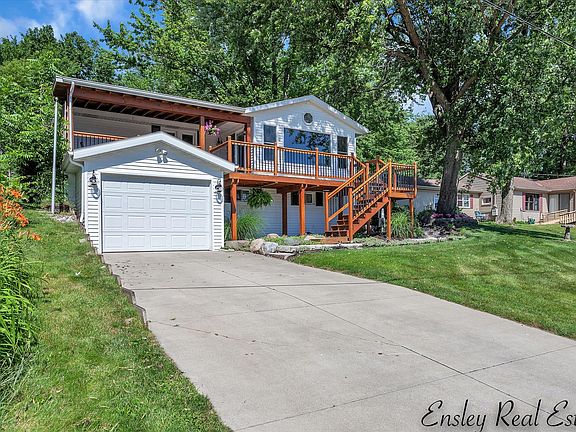 4th image of 15037 Gary Lee Ave
