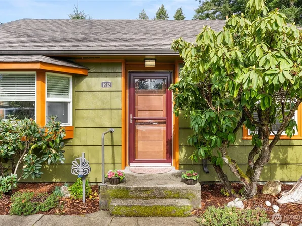1912 Elliott Avenue NW, Olympia, WA 98502