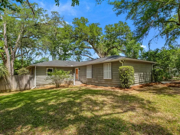 2002 Trescott Dr, Tallahassee, FL 32308