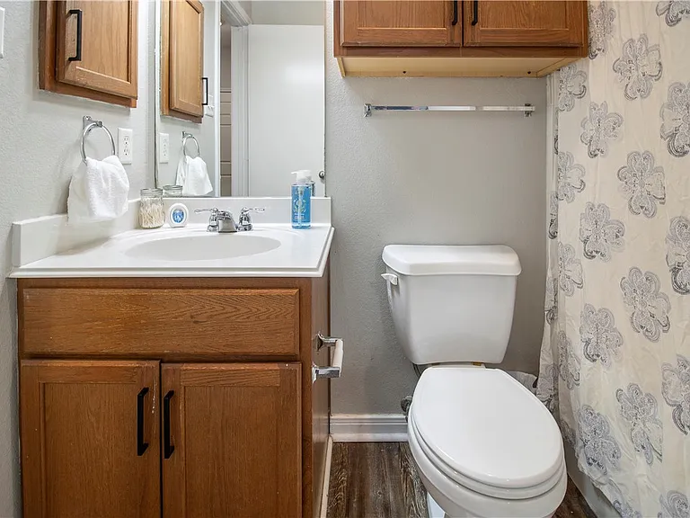 2903 McLaren Dr — Photo 24