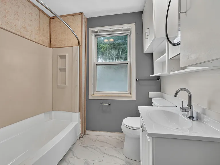 4401 Hipp St — Photo 6