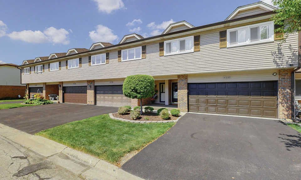 1st image of 16332 Oxford Dr #1