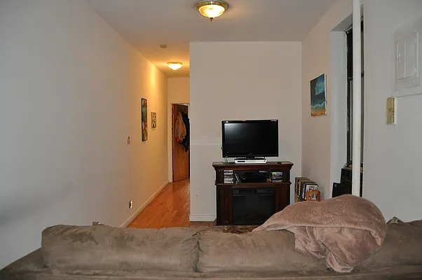 Rented by Sky Management | media 58