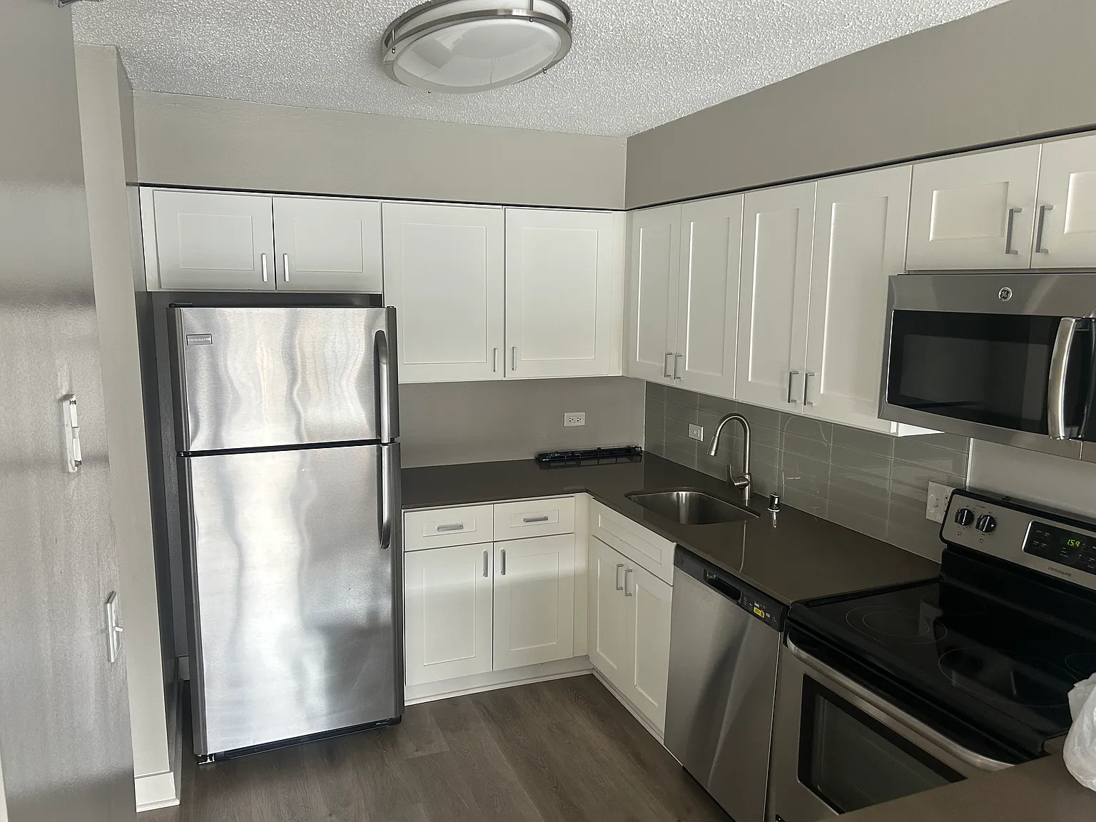 1 bed, 1.0 bath, 680 sqft, $2,730 — Photo 4