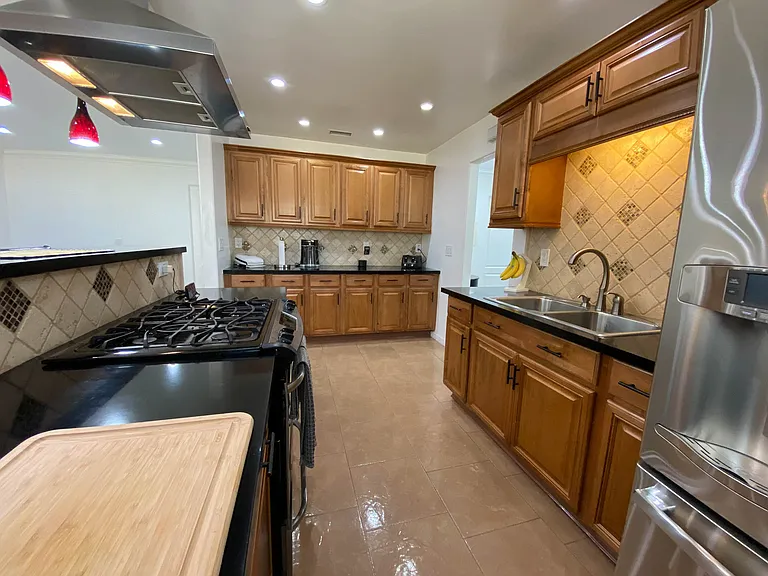 17908 E Edna Pl — Photo 10