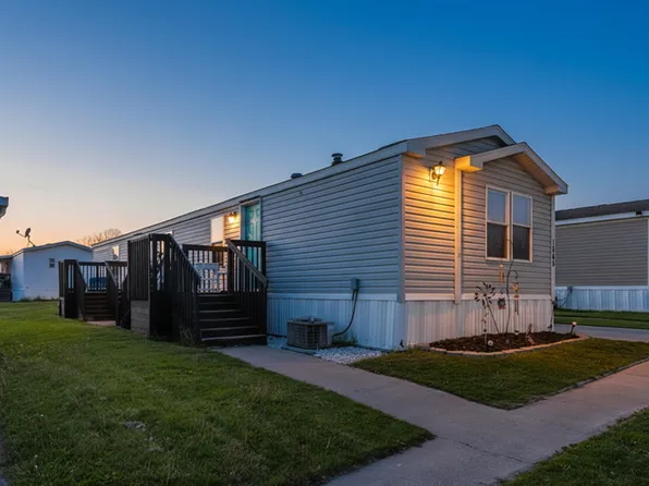 1065 Hazel Nut Ln, Sidney, OH 45365