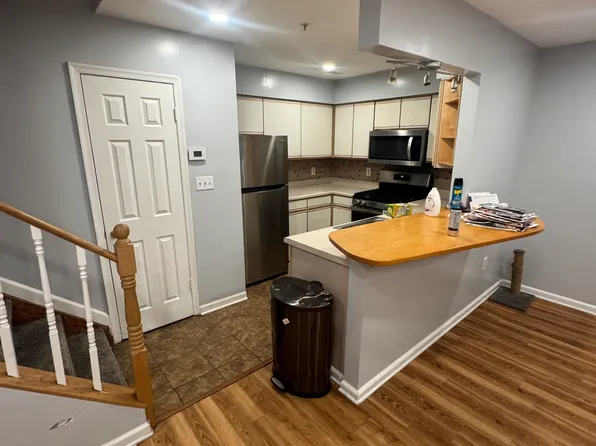 6227 Sandpiper Ct #10, Elkridge, MD 21075