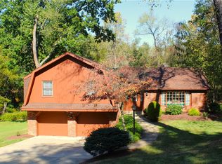 235 Gateshead Dr, Mcmurray, PA