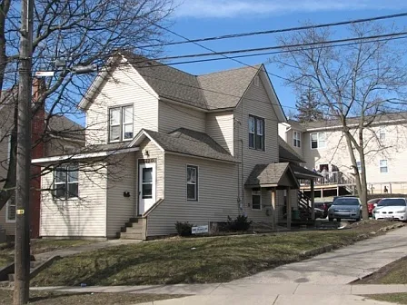 2 bed, 1.0 bath, $950 — Photo 4