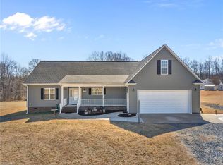 6880 Big Tree Ln, Liberty, NC 27298