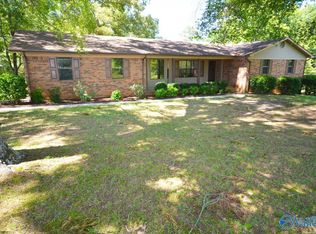 992 Collins Hill Rd, Somerville, AL 35670