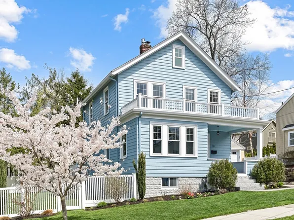 10 Bonad Rd, Winchester, MA 01890