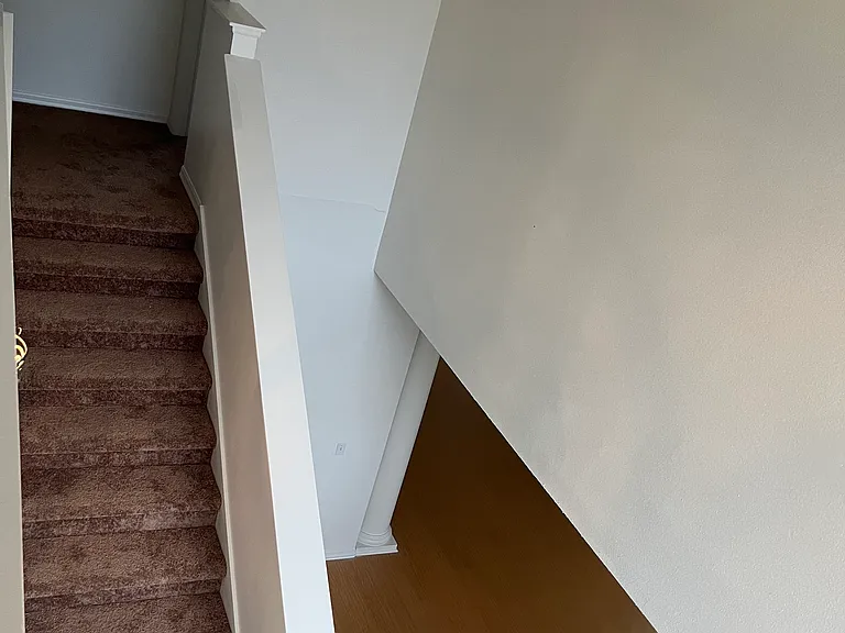 540 Brighton Ct — Photo 4