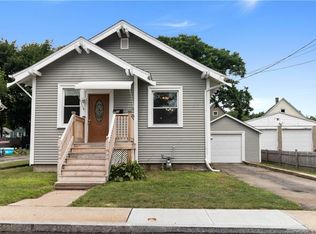 29 Ann St, New London, CT 06320