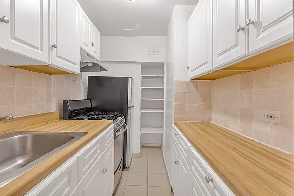 Rented by Beekman Real Estate Investment Management | media 8