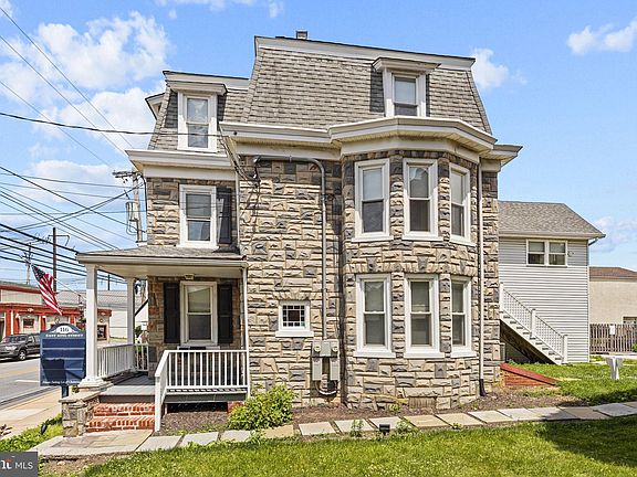 5th image of 116 E King St