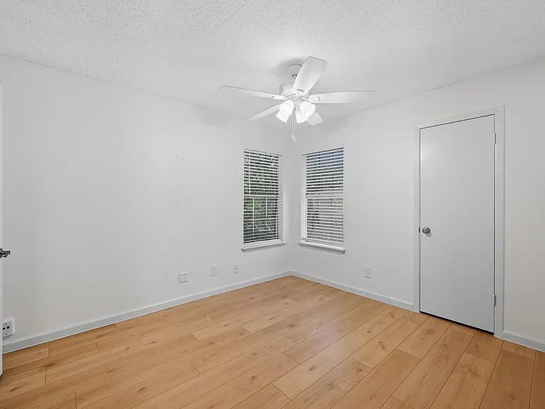 5300 Keller Springs Rd #2069 — Photo 12