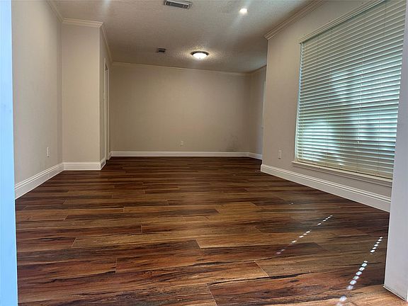 5th image of 515 Tresvant Dr
