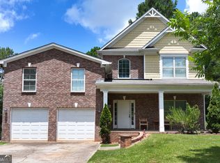 5767 Glynn Forest Dr, Norcross, GA 30093