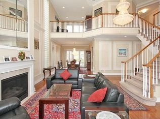 42 Holiday Pond Rd, Jericho, NY 11753