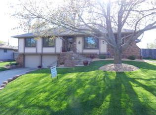 30 Horizon Dr, Council Bluffs, IA 51503