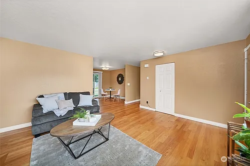 21716 SE 237th St Photo 1