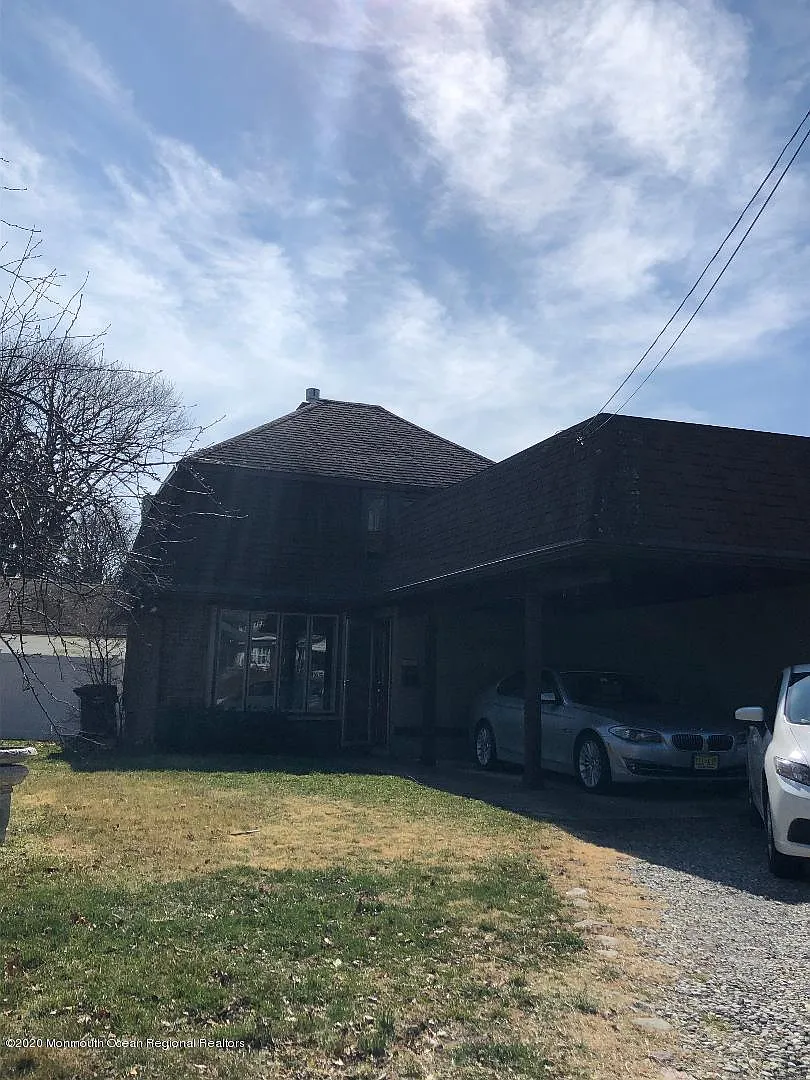 2 bed, 1.5 bath, 1264 sqft, $1,900 — Photo 1