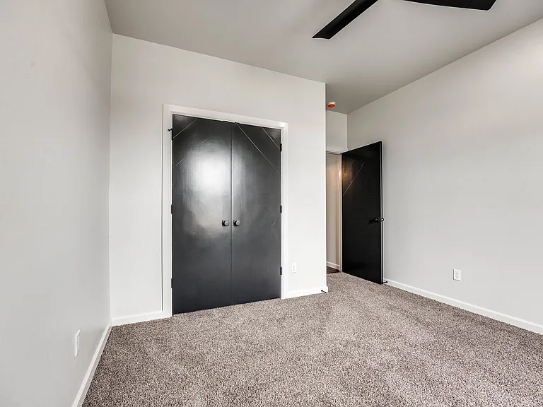 14301 Village Trl — Photo 26